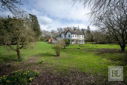 9.7 acres of House with Land for sale in Bramford