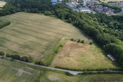 3.5 acres of Equestrian property for sale in Barnsley South