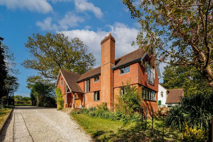 15 acres of House with Land for sale in Chailey