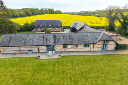 Barn Conversion for sale in Owslebury