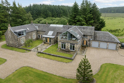 3 acres of House with Land for sale in Inverclyde and Renfrewshire West
