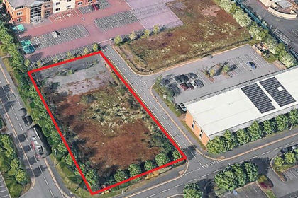 Small Plot of Land for auction in Castle Donington