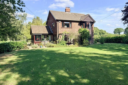 1.1 acres of House with Land for sale in Deopham