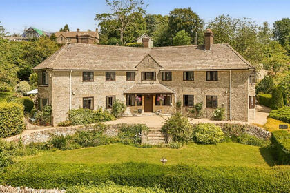 4.5 acres of House with Land for sale in Chalford