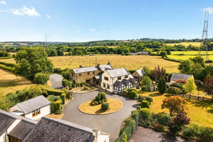 8 acres of House with Land for sale in Nercwys