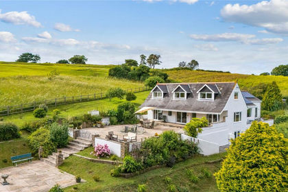 1 acre of House with Land for sale in Bigbury