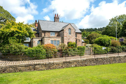 1.8 acres of Country Home for sale in Hilldale