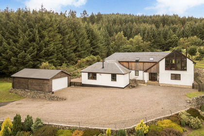 4 acres of House with Land for sale in Berwickshire, Roxburgh and Selkirk