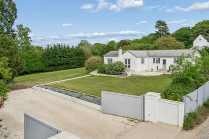 1 acre of House with Land for sale in Wooburn
