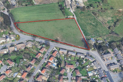 2.6 acres of For sale in Bradford West