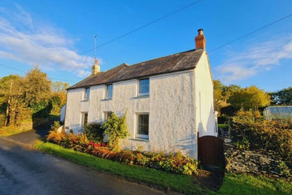 4.6 acres of House with Land for sale in Camelford