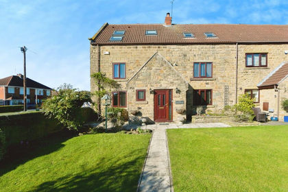 Land for sale in Ravenfield