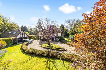 1.3 acres of House with Land for sale in Crowborough