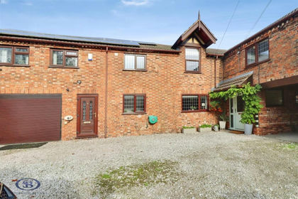 Barn Conversion for sale in Leighton
