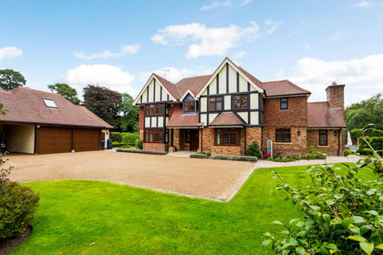 1.3 acres of Land for sale in East Grinstead