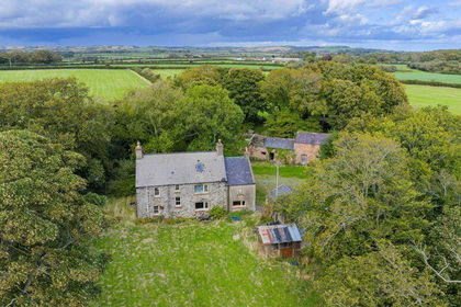 15 acres of Agricultural Land for sale in null