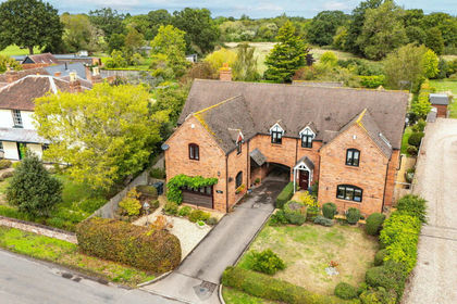 3.2 acres of House with Land for sale in Hanley Castle