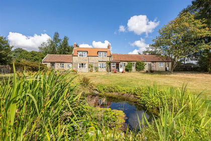 4.6 acres of House with Land for sale in Fadmoor