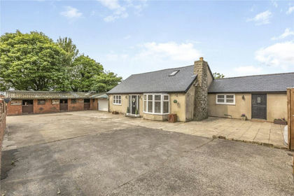 8.6 acres of Equestrian property for sale in Murton
