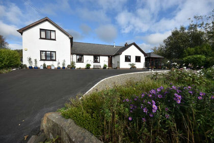 6 acres of House with Land for sale in Llandysiliogogo