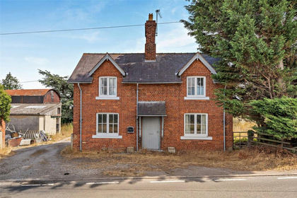 1.9 acres of House with Land for sale in Welshampton and Lyneal
