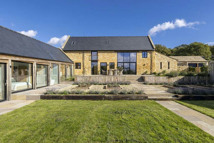 Barn Conversion for sale in Weston Subedge