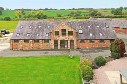 16 acres of Agricultural Land for sale in Yeldersley