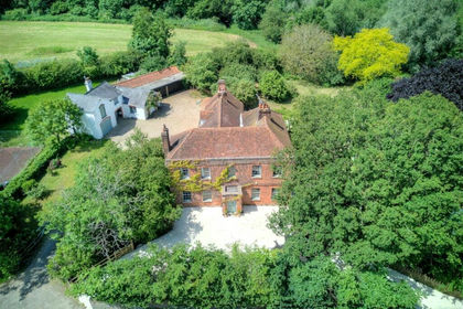 1.5 acres of Land for sale in Kelvedon Hatch