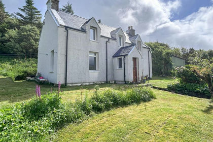 2.8 acres of House with Land for sale in Inverness, Skye and West Ross-shire