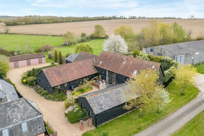 4.5 acres of Barn Conversion for sale in Hundon
