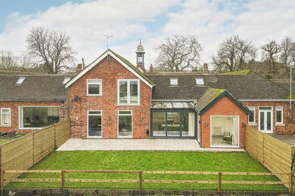 Barn Conversion for sale in Bretby