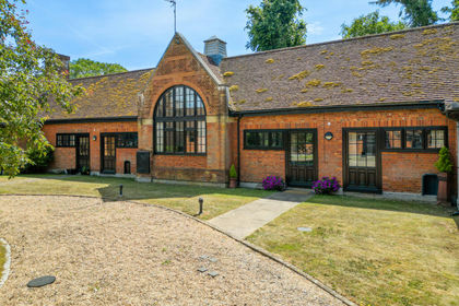 Barn Conversion for sale in Soulbury