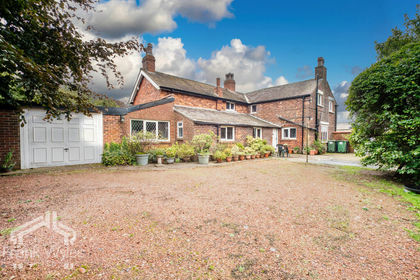 8 acres of House with Land for sale in Westby-with-Plumptons