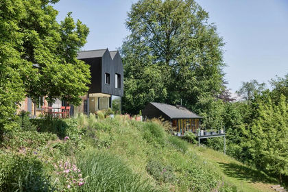 1.5 acres of Cottage for sale in Headley