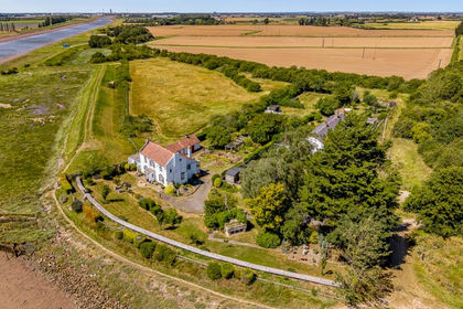 1 acre of House with Land for sale in Old Leake