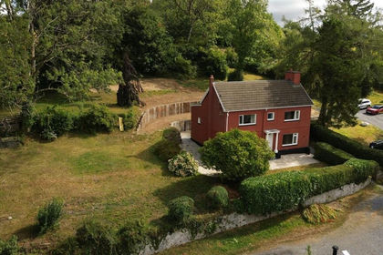 3.9 acres of Smallholding for sale in Talley