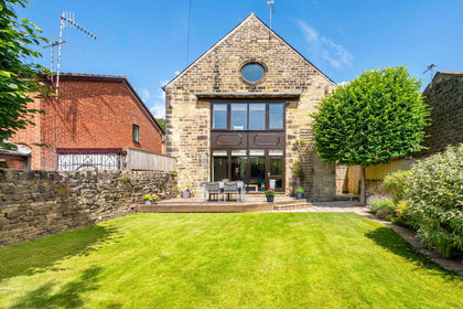 Land for sale in Saddleworth