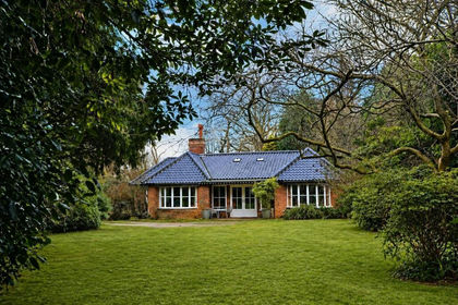 1 acre of House with Land for sale in Runton
