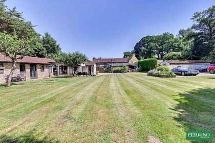 1.5 acres of House with Land for sale in Awre