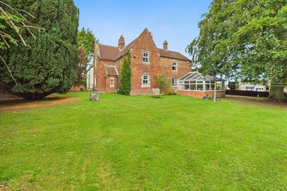 2 acres of Agricultural Land for sale in Utterby