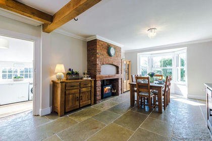 1 acre of Farmhouse for sale in Puddington