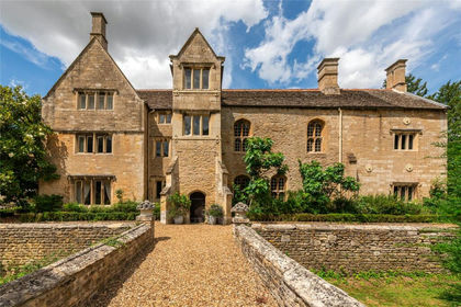 4 acres of Stately Home for sale in Brigstock