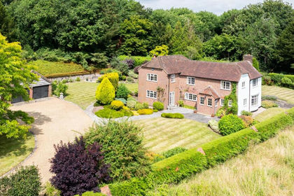 1.5 acres of House with Land for sale in Odstock
