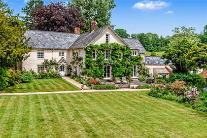 4.4 acres of Country Home for sale in Bathealton