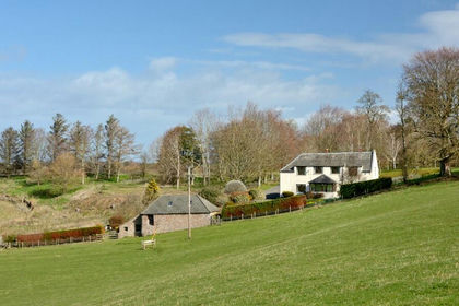 2.6 acres of House with Land for sale in Lothian East
