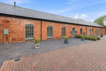 Barn Conversion for sale in Morton Bagot