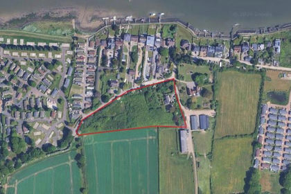 3 acres of House with Land for sale in Hullbridge