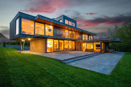22 acres of House with Land for sale in Melbourne
