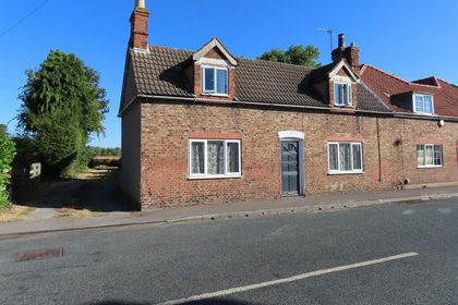 4 acres of House with Land for sale in Airmyn