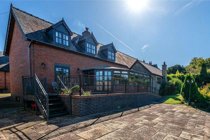 Commercial Land for sale in Mochdre